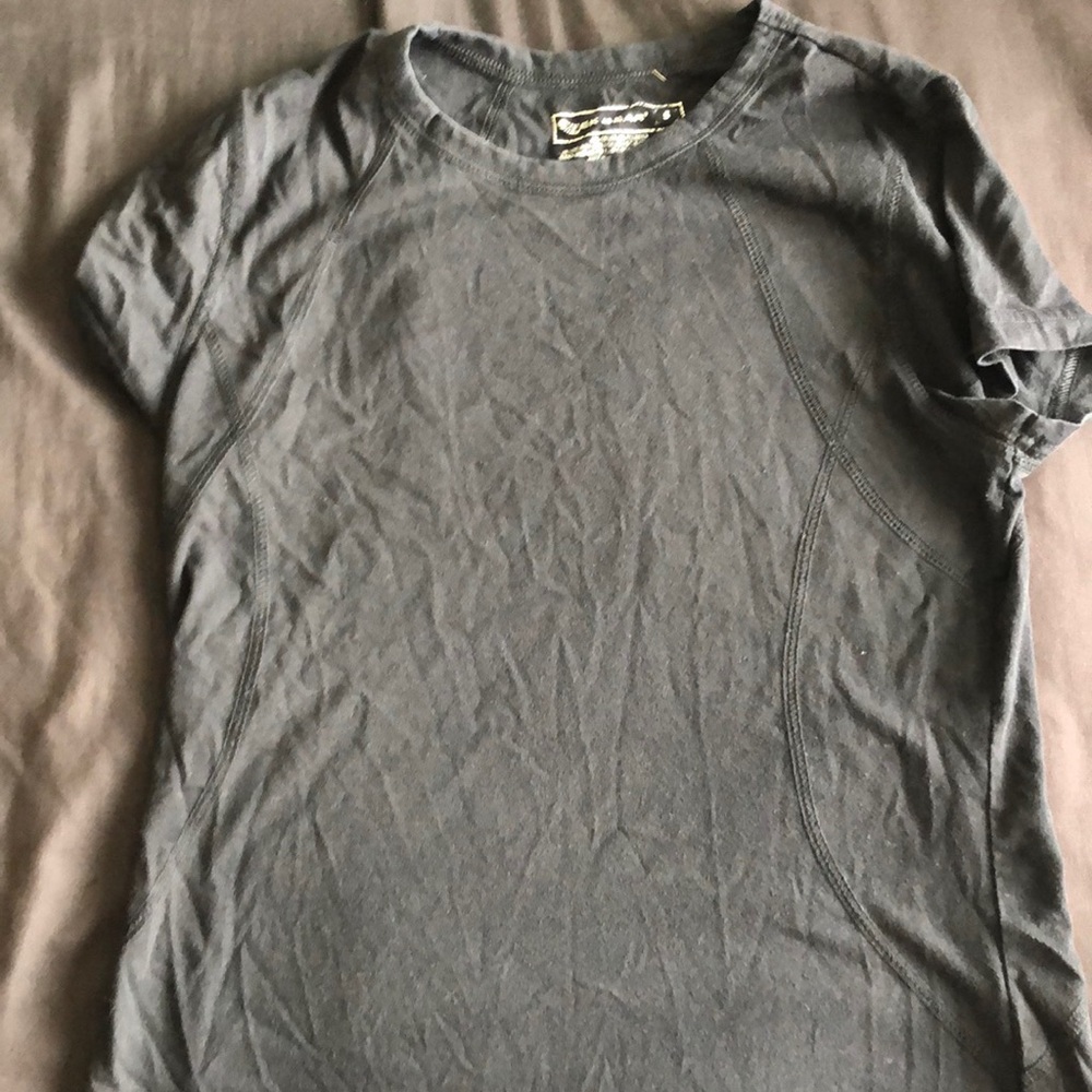 Black tee